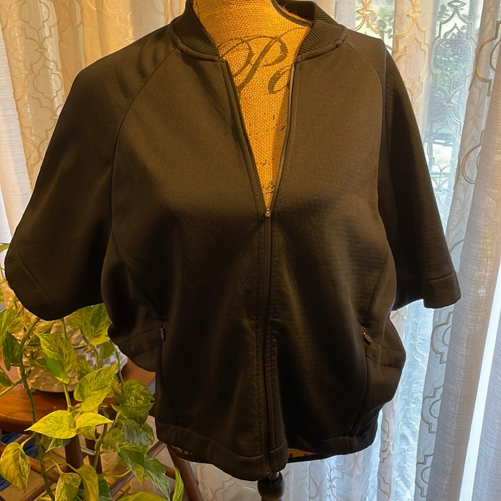 Nike Dri Fit Zipped Dolman Short Sleeve Jacket Size Large